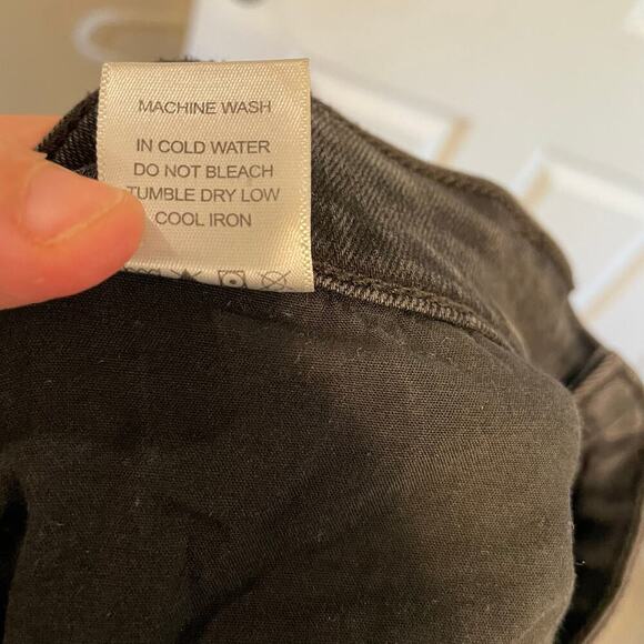 Judy Blue Jeans Skinny Fit Buffalo Patch Black-washed Distressed sz15/32 - Picture 12 of 16